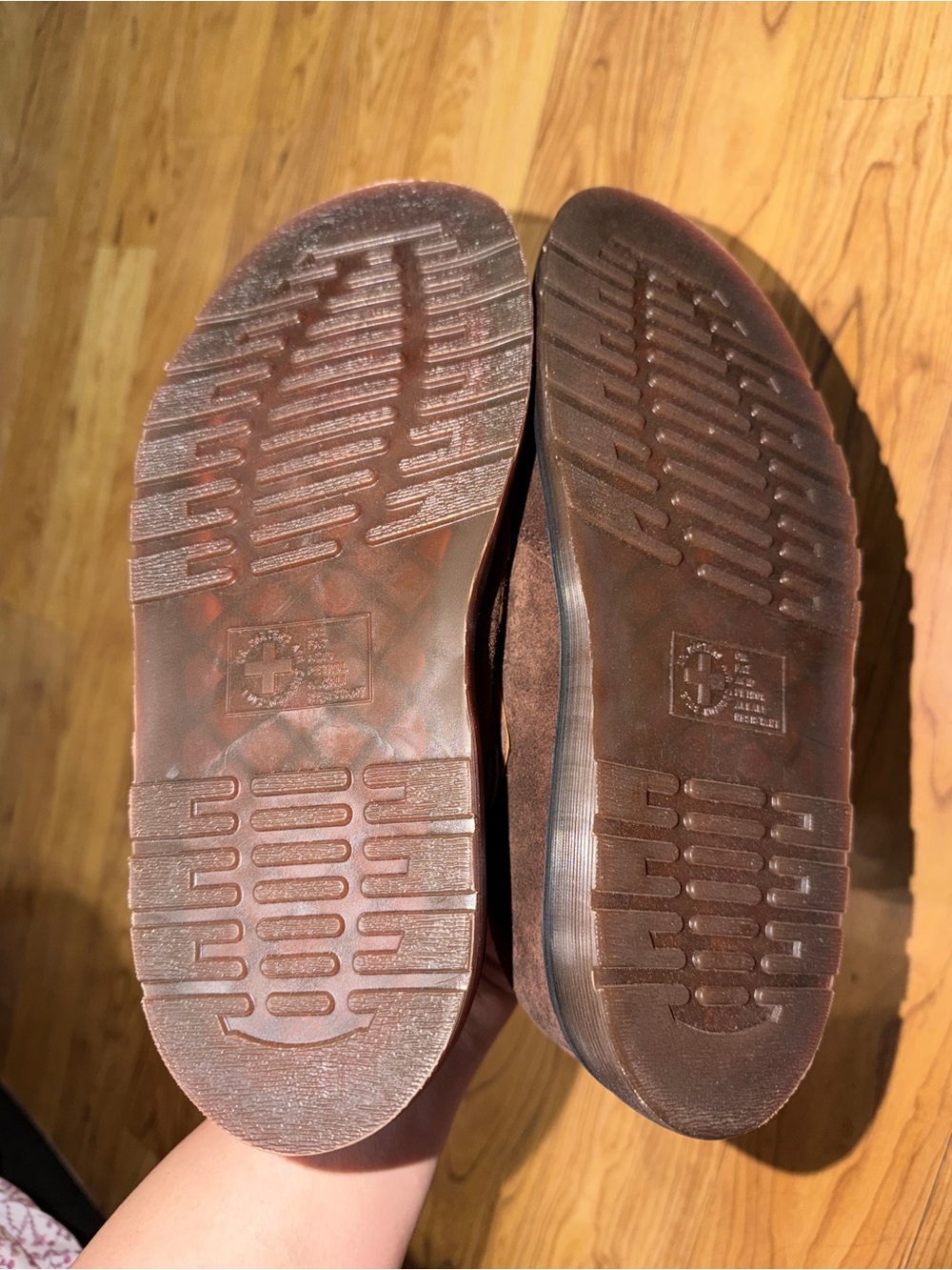 BRAND NEW DR MARTENS - Picture 4 of 5